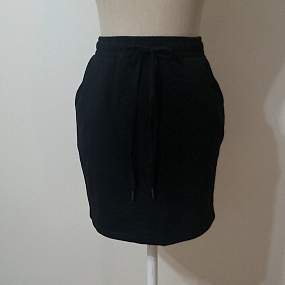 New Black mini Skirt